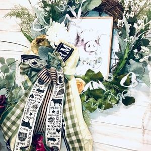 Hey lil piggie wreath